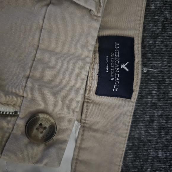 American eagle khaki bermuda shorts size 12 - Picture 4 of 4